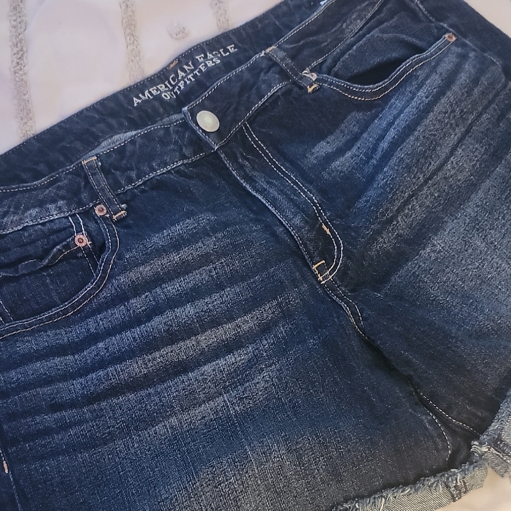 American Eagle Outfitters Blue Jeans with Vintage Fading